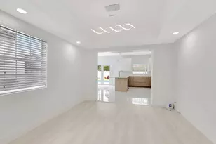 237 NW 7th St, Boca Raton, FL 33432 - Photo 15