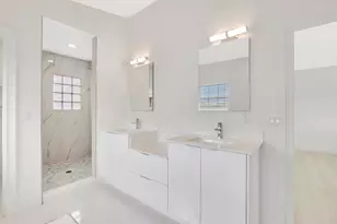 237 NW 7th St, Boca Raton, FL 33432 - Photo 43