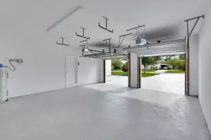 237 NW 7th St, Boca Raton, FL 33432 - Photo 57