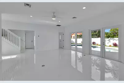 237 NW 7th Street, Boca Raton, FL 33432 - Photo 9