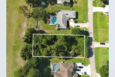 5203 Indian Bend Lane, Fort Pierce, FL 34951 - Photo 5