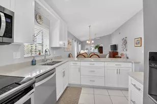 8130 Springtree Rd, Boca Raton, FL 33496 - Photo 11