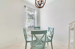 123 E Thatch Palm Cir, Jupiter, FL 33458 - Photo 11