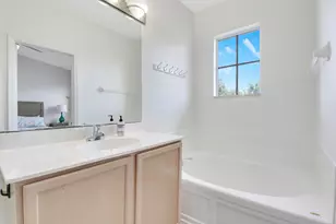 123 E Thatch Palm Cir, Jupiter, FL 33458 - Photo 15