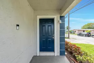 741 W 10th St, Riviera Beach, FL 33404 - Photo 3