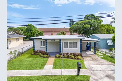 741 W 10th Street, Riviera Beach, FL 33404 - Photo 27