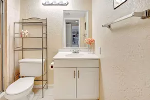 5715 Fairway Park Dr, Boynton Beach, FL 33437 - Photo 21