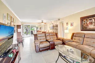 5715 Fairway Park Dr, Boynton Beach, FL 33437 - Photo 13