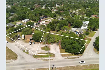 902 Angle Road, Fort Pierce, FL 34947 - Photo 3