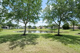 1336 Shoreline Cir, Sebastian, FL 32958 - Photo 3