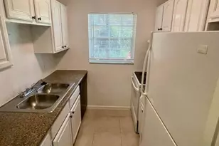200 Croton Ave, Lantana, FL 33462 - Photo 9