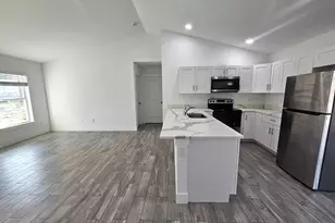 2447 NW 5th St, Okeechobee, FL 34972 - Photo 3