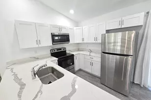 2447 NW 5th St, Okeechobee, FL 34972 - Photo 5