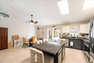 279 SW Glenwood Dr, Port Saint Lucie, FL 34984 - Photo 3