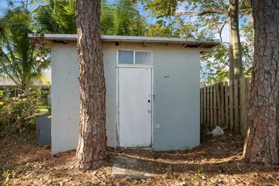 836 SW 13th Court, Pompano Beach, FL 33060 - Photo 23