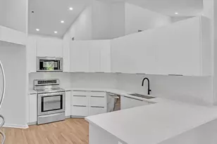 3420 Washington Ln, Cooper City, FL 33026 - Photo 11