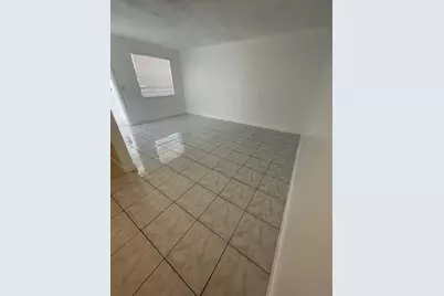 400 SE 9th Court #Apt 9, Hallandale Beach, FL 33009 - Photo 1