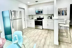 626 NE 17th Way, Fort Lauderdale, FL 33304 - Photo 9