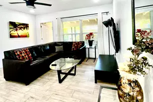 626 NE 17th Way, Fort Lauderdale, FL 33304 - Photo 7