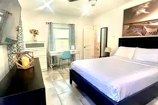 626 NE 17th Way, Fort Lauderdale, FL 33304 - Photo 11