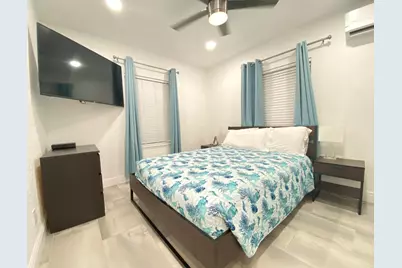 626 NE 17th Way, Fort Lauderdale, FL 33304 - Photo 13
