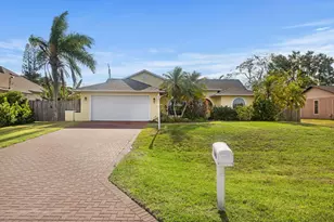 2542 SW Kensington St, Port Saint Lucie, FL 34953 - Photo 3