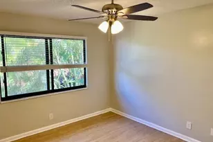 101 NE 28th St, Boca Raton, FL 33431 - Photo 31