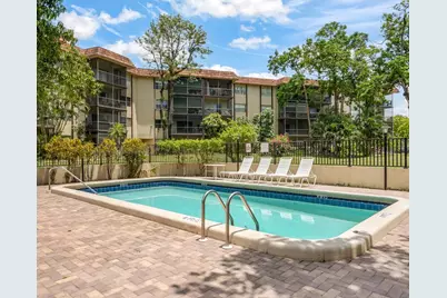 6201 N Falls Cir Drive #109, Lauderhill, FL 33319 - Photo 9