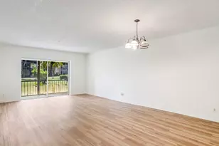 6201 N Falls Cir Dr, Lauderhill, FL 33319 - Photo 13