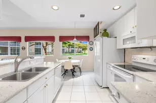 7735 Yardley Dr, Tamarac, FL 33321 - Photo 15