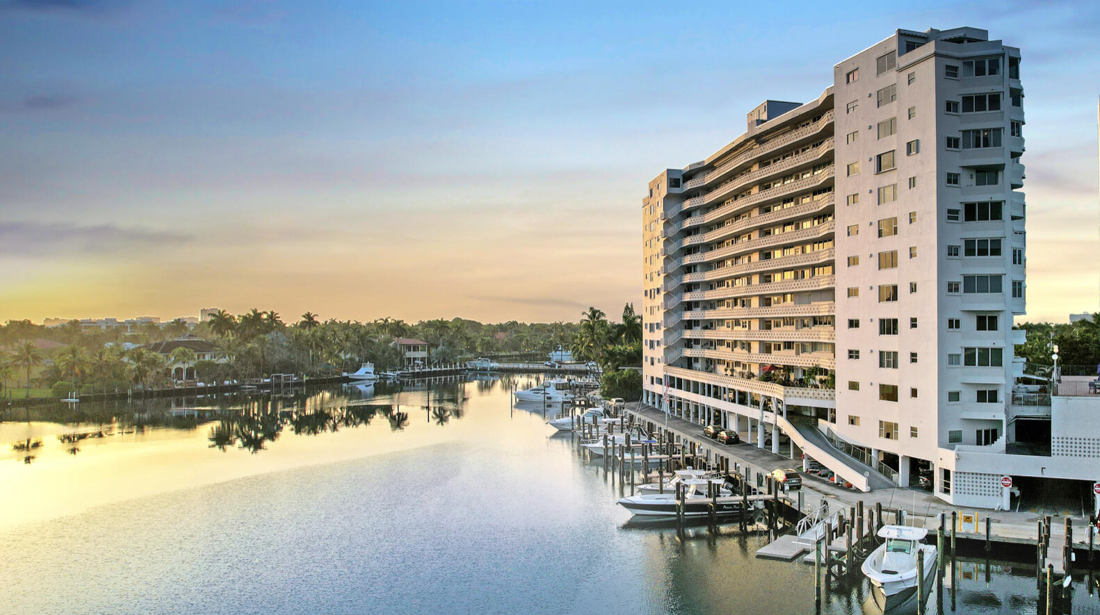 333 Sunset Dr #404 main architectural view