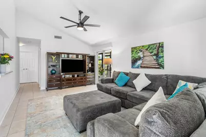 9108 Chrysanthemum Drive, Boynton Beach, FL 33472 - Photo 5