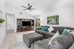 9108 Chrysanthemum Dr, Boynton Beach, FL 33472 - Photo 5
