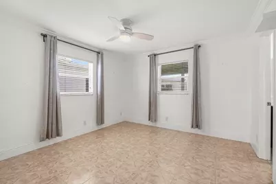 2105 SW 14th Place, Boynton Beach, FL 33426 - Photo 17