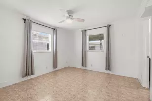 2105 SW 14th Pl, Boynton Beach, FL 33426 - Photo 17
