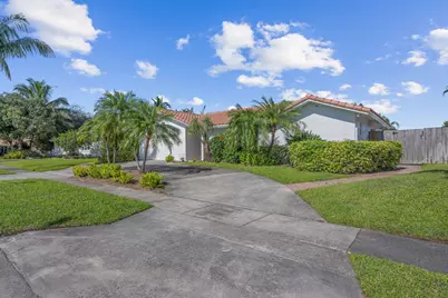 1051 NW 9th Street, Boca Raton, FL 33486 - Photo 1