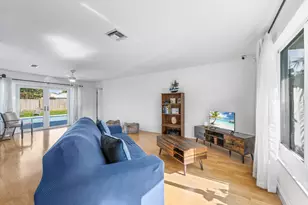 1051 NW 9th St, Boca Raton, FL 33486 - Photo 29