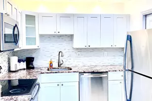 630 NE 17th Way, Fort Lauderdale, FL 33304 - Photo 17