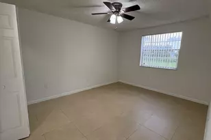 2841 N Oakland Forest Dr, Oakland Park, FL 33309 - Photo 5