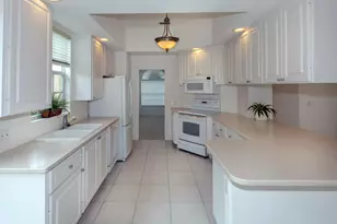4705 Dovehill Dr, Palm Beach Gardens, FL 33418 - Photo 11