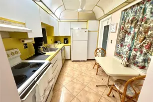 4401 NW 41st St, Lauderdale Lakes, FL 33319 - Photo 9