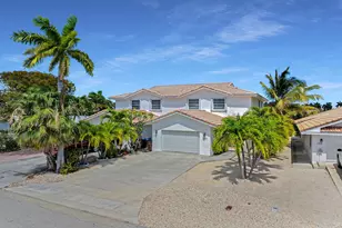 180 9th St, Key Colony Beach, FL - Photo 3