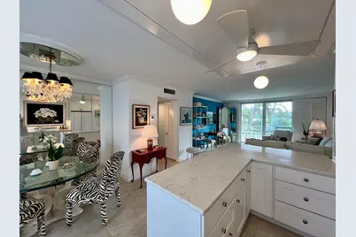 139 Sunrise Avenue #204, Palm Beach, FL 33480 - Photo 11