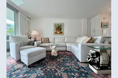 139 Sunrise Avenue #204, Palm Beach, FL 33480 - Photo 5