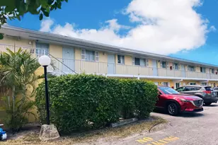 1501 Crescent Cir, West Palm Beach, FL 33403 - Photo 17