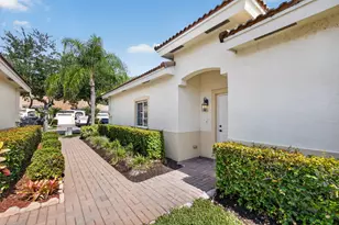 2344 Windjammer Way, West Palm Beach, FL 33411 - Photo 3