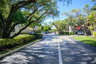 11197 NW 37th St, Sunrise, FL 33351 - Photo 3