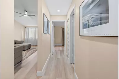 11197 NW 37th Street, Sunrise, FL 33351 - Photo 13
