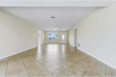 1452 Crest Drive, Lake Worth, FL 33461 - Photo 5