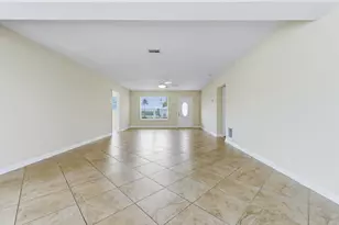1452 Crest Dr, Lake Worth, FL 33461 - Photo 5
